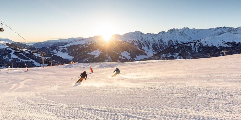 MŁODZIEŻOWY WYJAZD NA NARTY – ALPY 2027 Zillertal Arena (Austria)